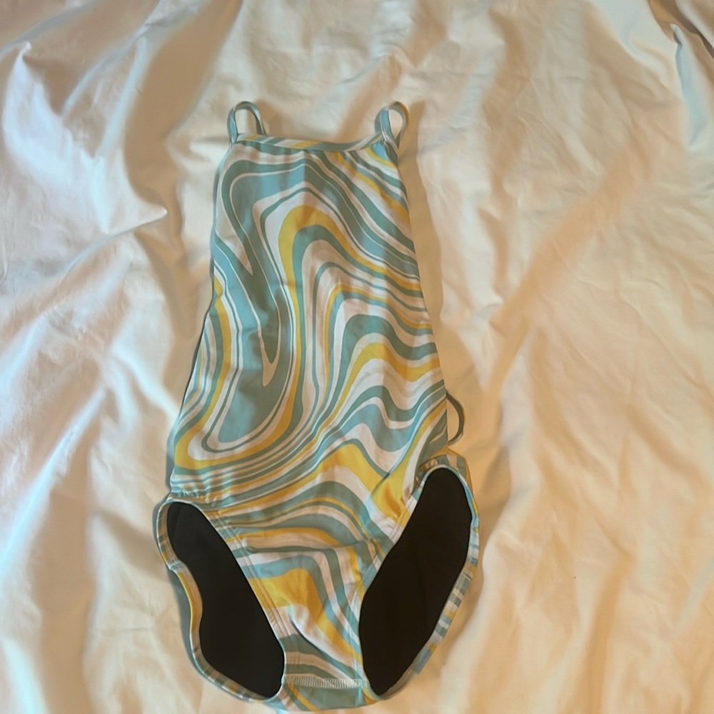 Jolyn Belle Full Coverage Swimsuit Upwhirl - 26 (2/4)